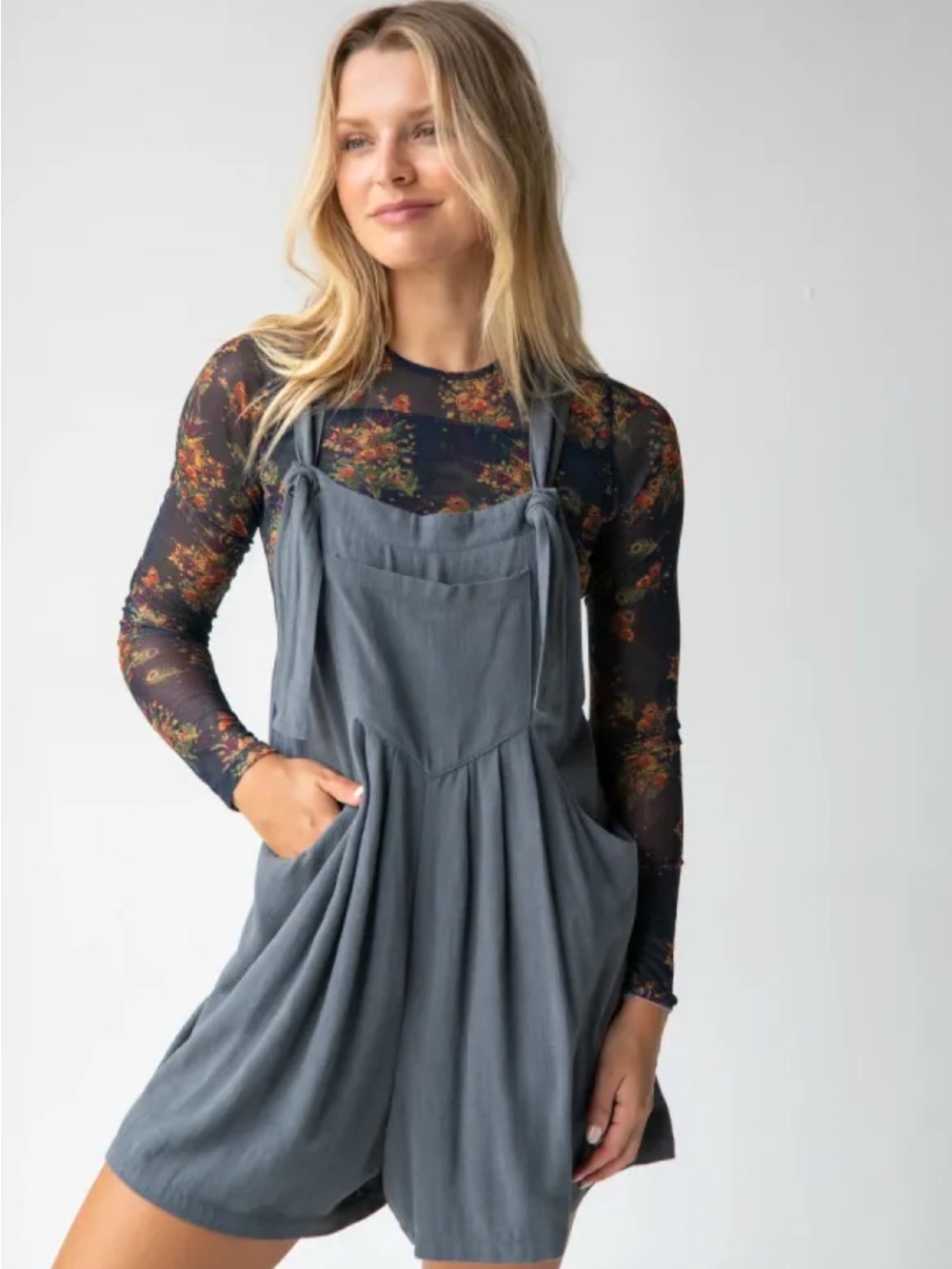 Natural Life Carrington Romper Charcoal Gray Linen Blend size s